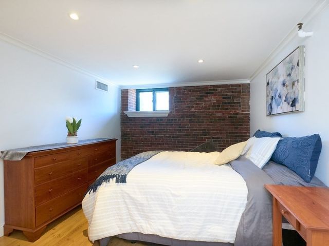 42 Eighth St. 5521, Boston, MA 02129