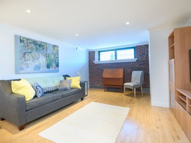 42 Eighth St. 5521, Boston, MA 02129