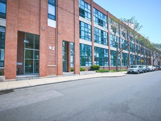 42 Eighth St. 5521, Boston, MA 02129
