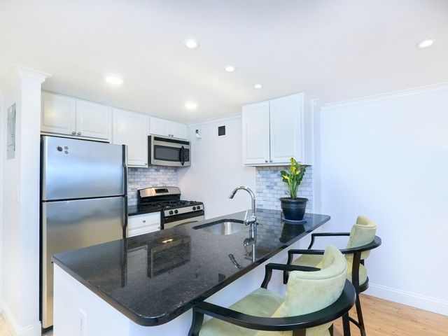 42 Eighth St. 5521, Boston, MA 02129