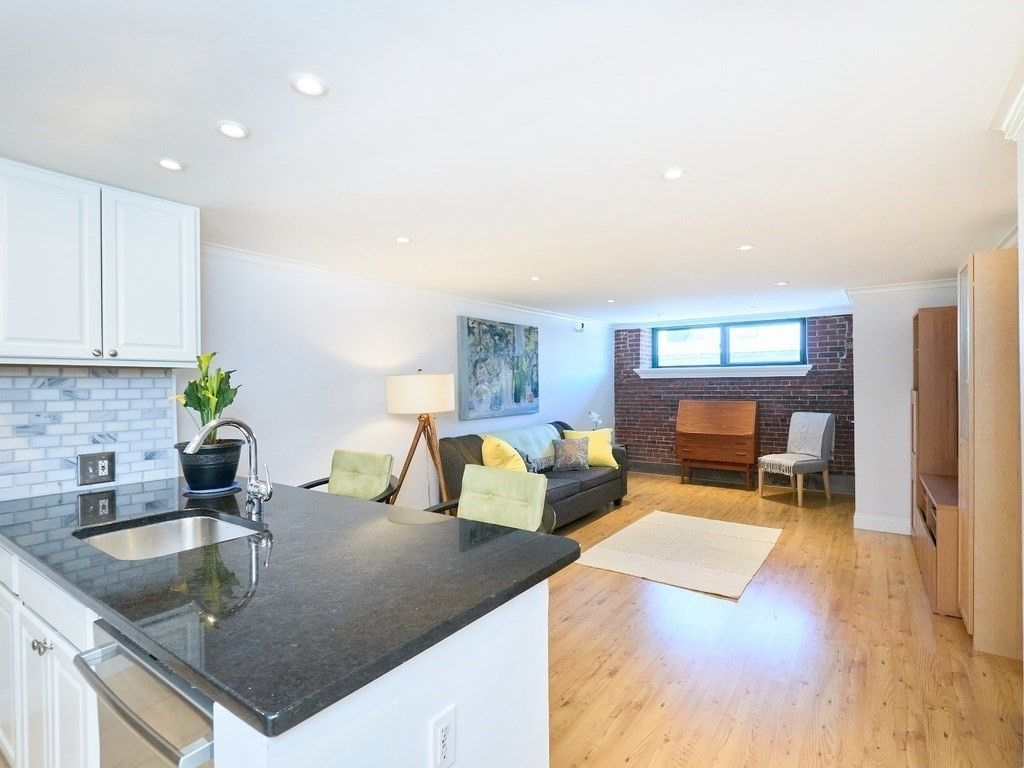 42 Eighth St. 5521, Boston, MA 02129