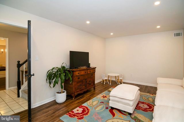 11 WHITEMARSH CT, Marlton, NJ 08053