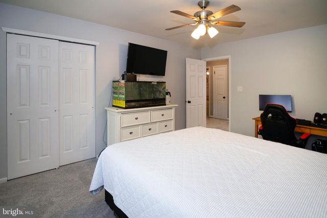 11 WHITEMARSH CT, Marlton, NJ 08053