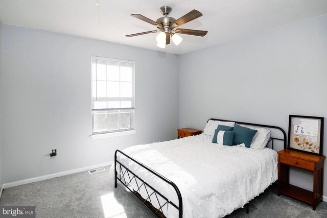 11 WHITEMARSH CT, Marlton, NJ 08053