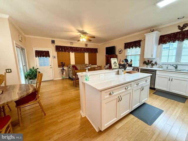 111 MIRAGE BLVD, Barnegat, NJ 08005