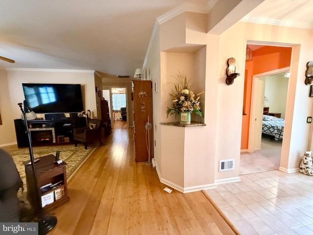 111 MIRAGE BLVD, Barnegat, NJ 08005
