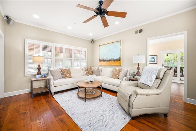 5721 COURTLAND Place, Alexandria, LA 71301