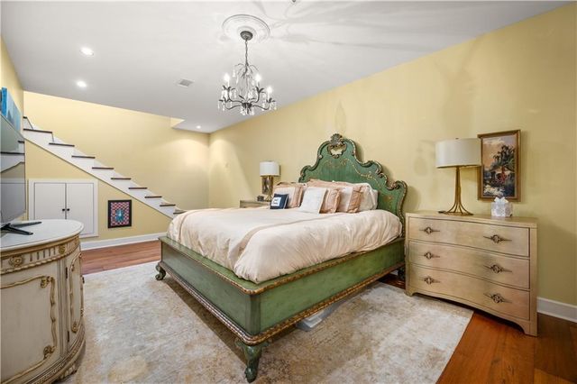 5721 COURTLAND Place, Alexandria, LA 71301