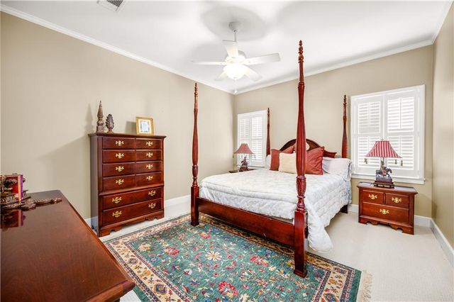 5721 COURTLAND Place, Alexandria, LA 71301