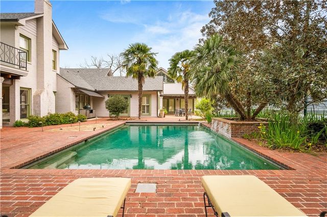 5721 COURTLAND Place, Alexandria, LA 71301