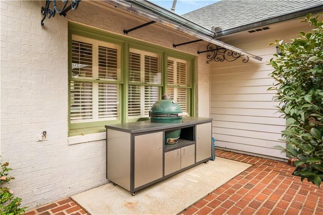 5721 COURTLAND Place, Alexandria, LA 71301