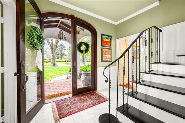 5721 COURTLAND Place, Alexandria, LA 71301