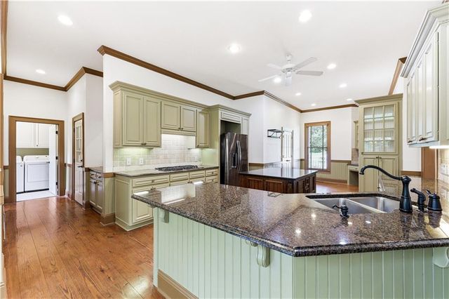 5618 Burke Lane, Gainesville, GA 30506