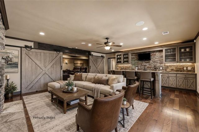 5618 Burke Lane, Gainesville, GA 30506