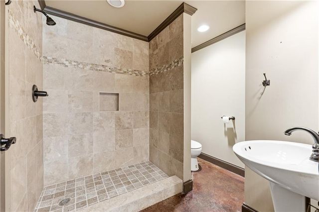 5618 Burke Lane, Gainesville, GA 30506