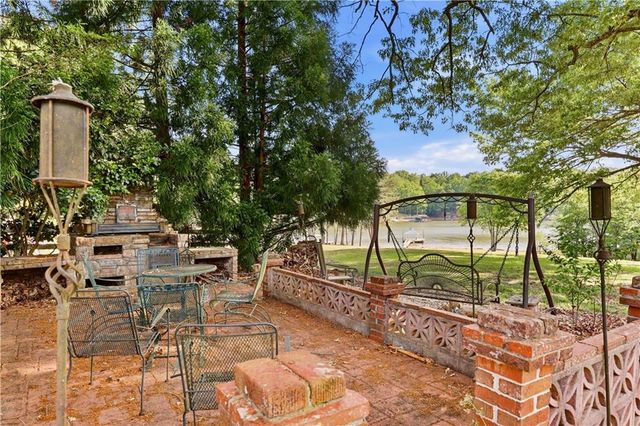 5618 Burke Lane, Gainesville, GA 30506