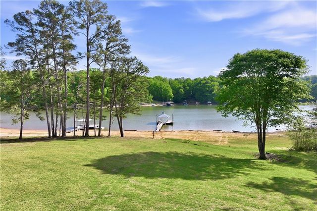 5618 Burke Lane, Gainesville, GA 30506