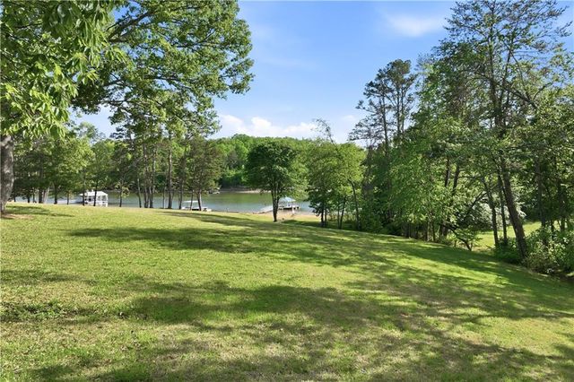 5618 Burke Lane, Gainesville, GA 30506