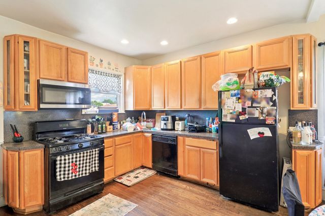 617 Hirsch Avenue, Calumet City, IL 60409