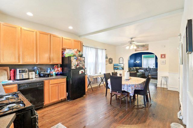 617 Hirsch Avenue, Calumet City, IL 60409