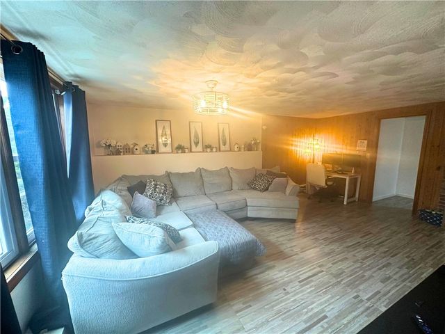 936 Greenville Avenue, Smithfield, RI 02828