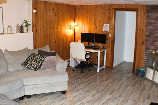 936 Greenville Avenue, Smithfield, RI 02828