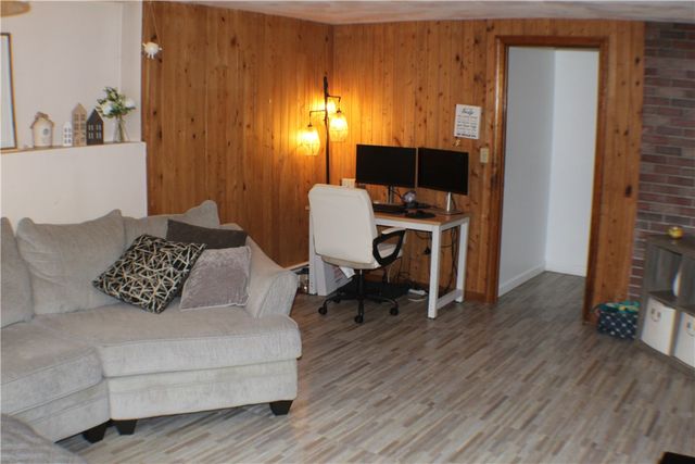 936 Greenville Avenue, Smithfield, RI 02828