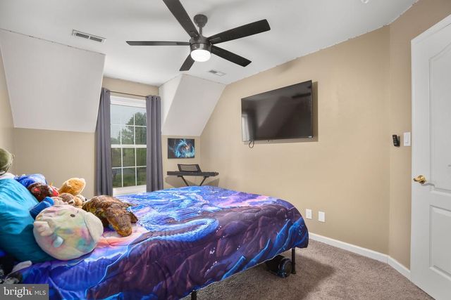 1472 MORRIS POND DR, Locust Grove, VA 22508