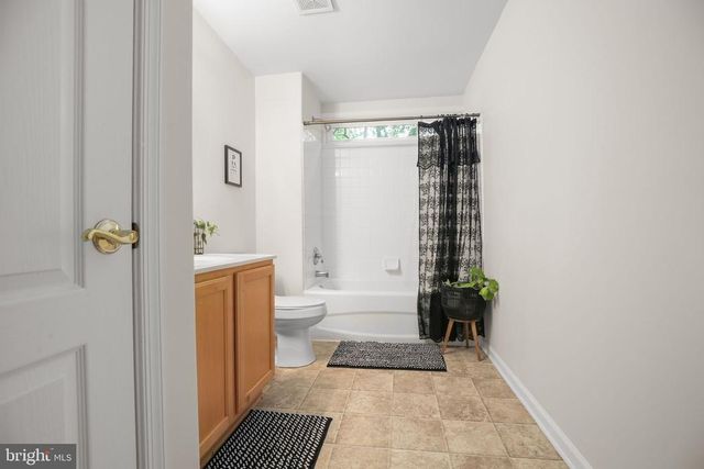 1472 MORRIS POND DR, Locust Grove, VA 22508