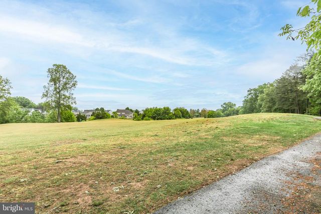 1472 MORRIS POND DR, Locust Grove, VA 22508