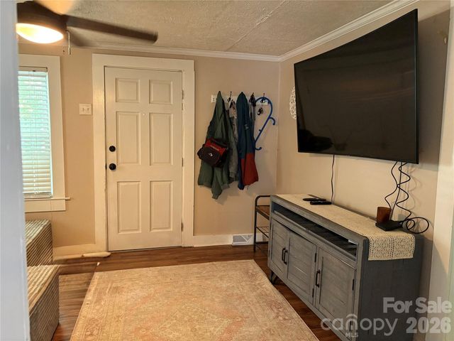 408 McCoy Cove Road, Black Mountain, NC 28711