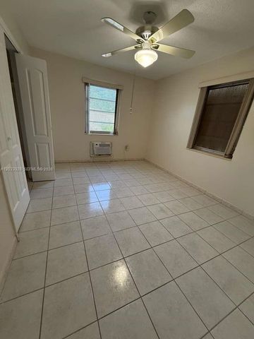1140 SW 9th St 2, Miami, FL 33130