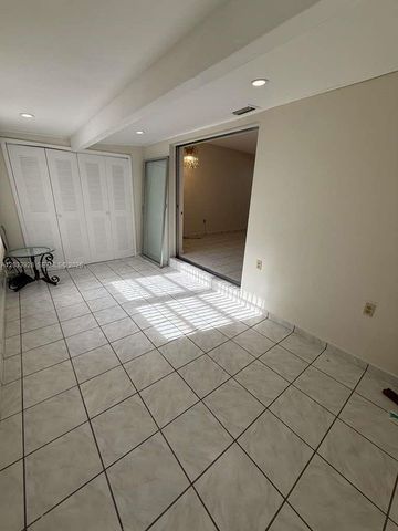 1140 SW 9th St 2, Miami, FL 33130