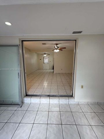 1140 SW 9th St 2, Miami, FL 33130