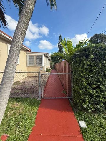 1140 SW 9th St 2, Miami, FL 33130