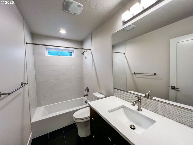 6902 Se Brooklyn St, Portland, OR 97206