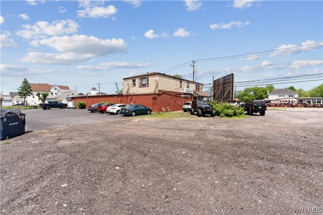 2895 Seneca Street, West Seneca, NY 14224