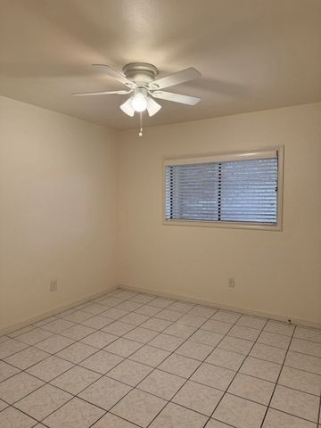 4202 Wolf Creek Dr, Corpus Christi, TX 78413