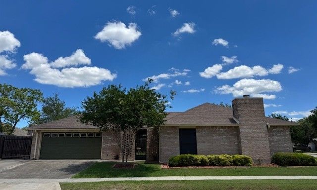 4202 Wolf Creek Dr, Corpus Christi, TX 78413