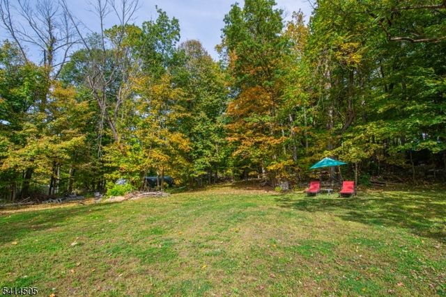 25 Lake Pochung Rd, Vernon Twp., NJ 07461