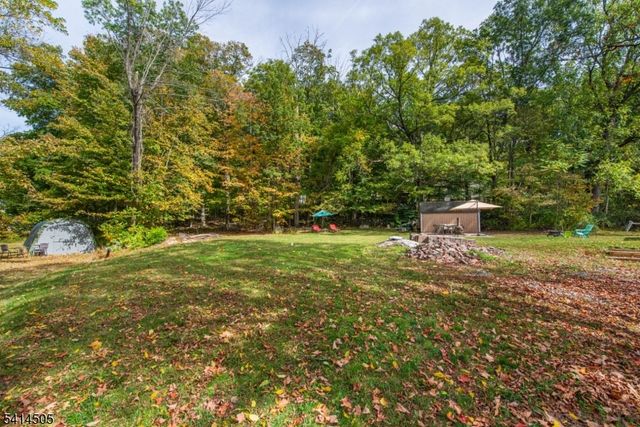25 Lake Pochung Rd, Vernon Twp., NJ 07461