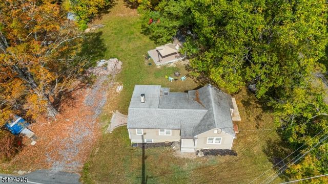 25 Lake Pochung Rd, Vernon Twp., NJ 07461