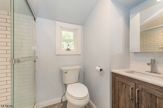 25 Lake Pochung Rd, Vernon Twp., NJ 07461