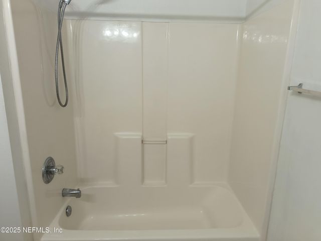 6112 MAGGIES Circle 108, Jacksonville, FL 32244