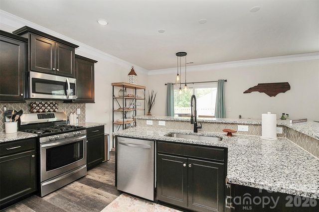 225 Kingston Drive, Mount Holly, NC 28120