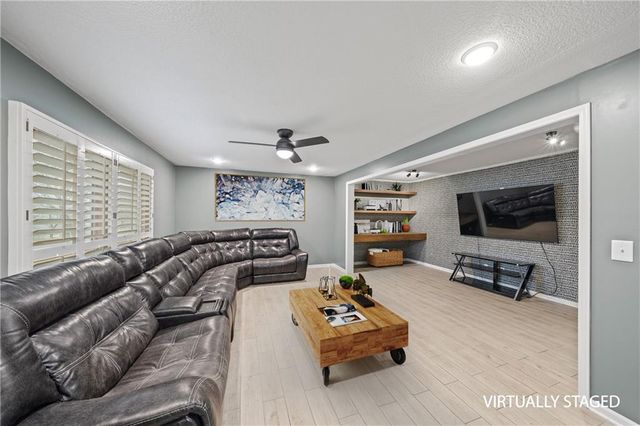 3617 NW Blue Jacket Drive, Lee's Summit, MO 64064
