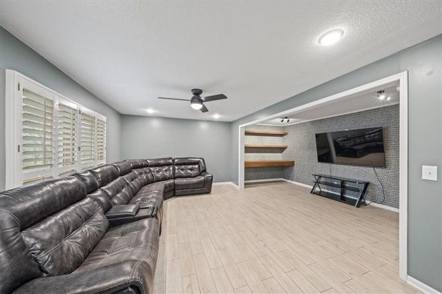 3617 NW Blue Jacket Drive, Lee's Summit, MO 64064