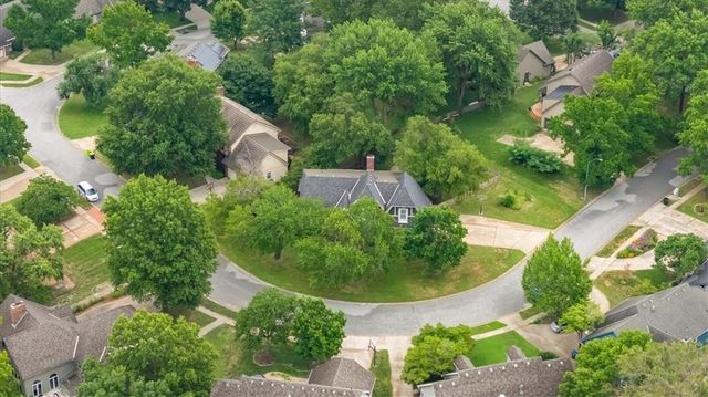 3617 NW Blue Jacket Drive, Lee's Summit, MO 64064
