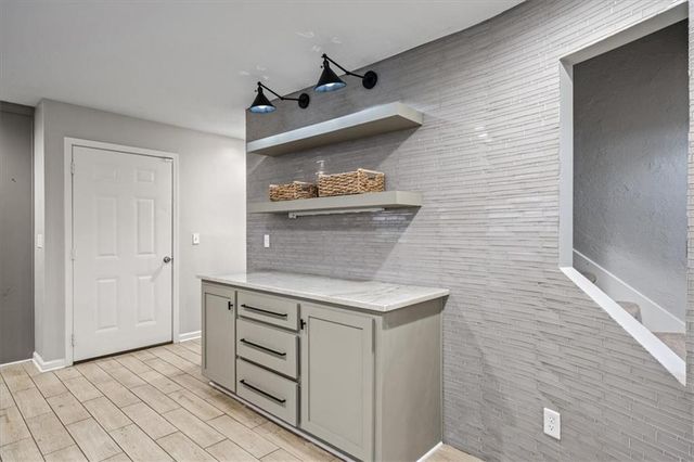 3617 NW Blue Jacket Drive, Lee's Summit, MO 64064