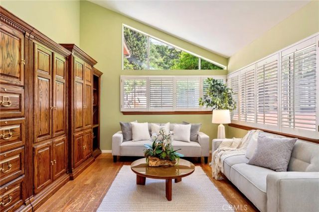 743 E Grandview, Sierra Madre, CA 91024